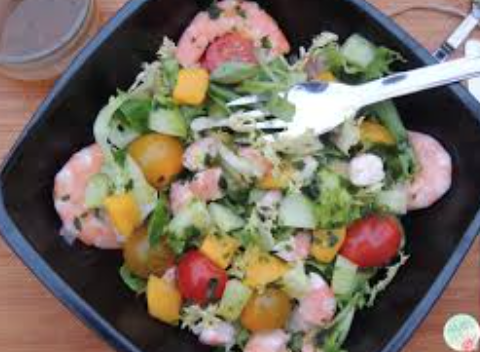 Salade estivale aux crevettes et à la mangue (partenaire Baume des Anges)
