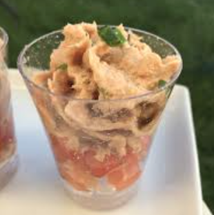 Verrines salées Mousse de thon tomates marinées